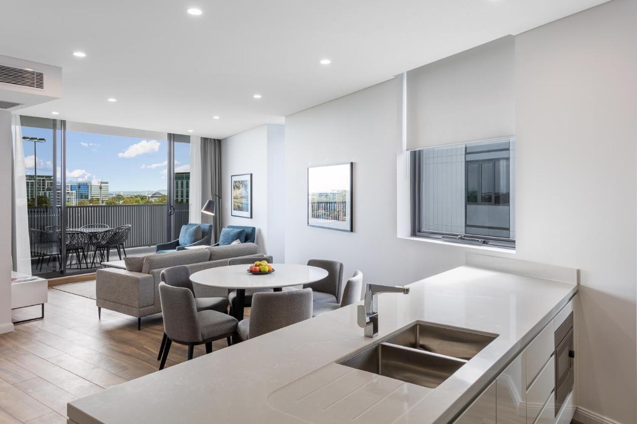 Meriton Suites Coward Street, Mascot Sidney Exterior foto The interior of a typical apartment