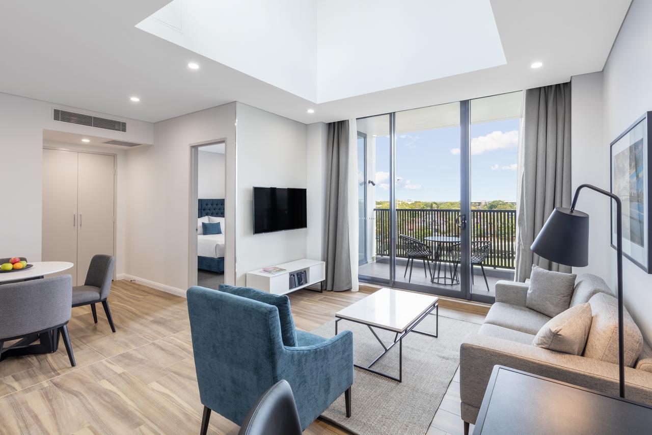 Meriton Suites Coward Street, Mascot Sidney Exterior foto A typical apartment at the new residential development